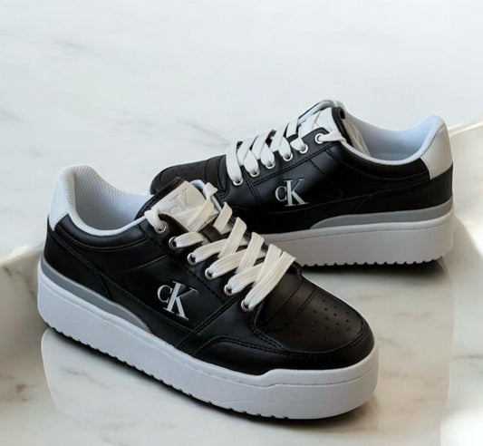 Zapatilla Calvin Klein 🙈💕