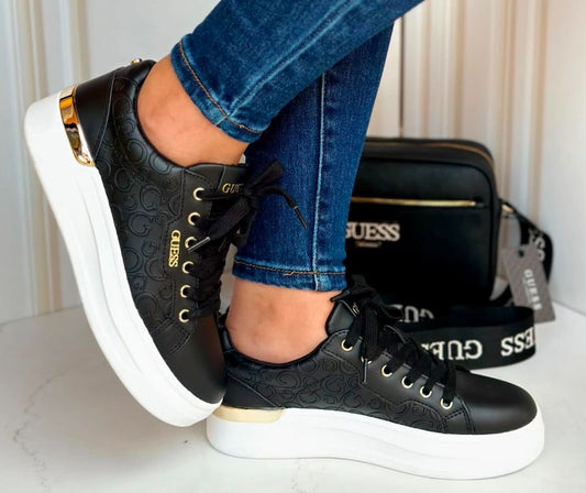 Zapatilla Guess 💕😊
