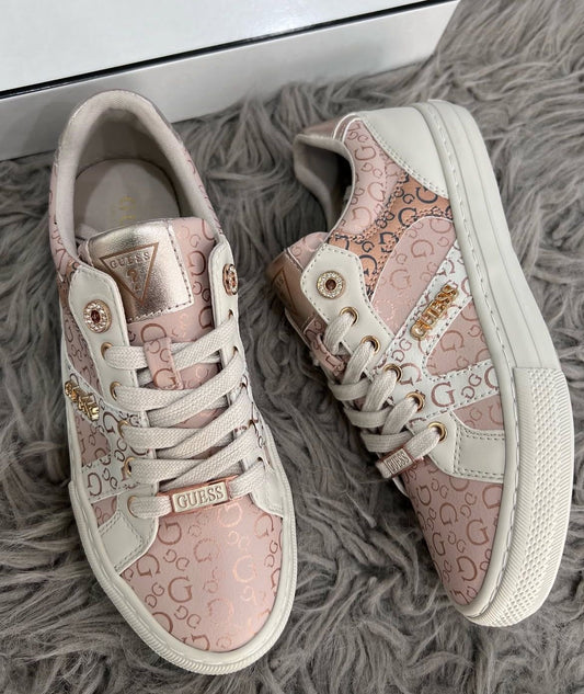 Zapatilla Guess 💕😊