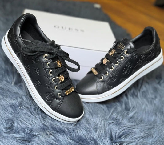 Zapatilla Guess 💕😊
